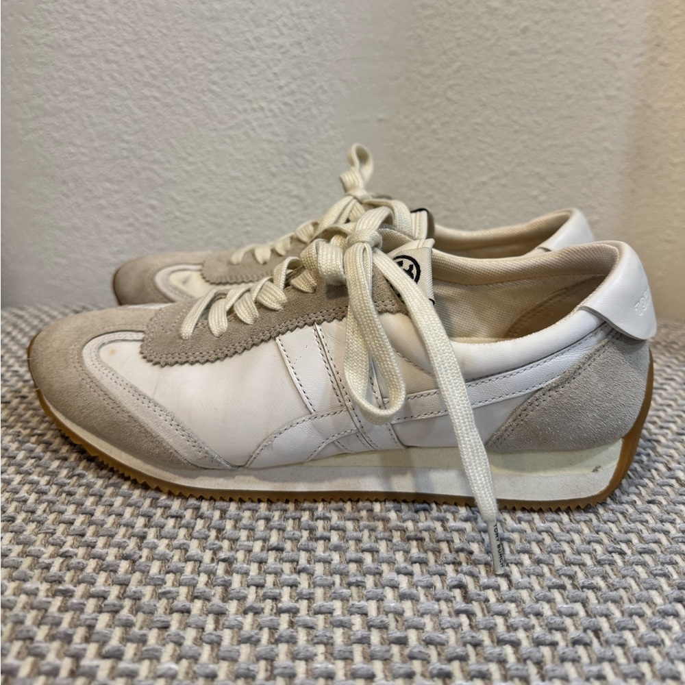 Tory Burch Hank sneakers size 8! GUC probably worn 5-10 times.
